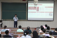 演示了AI生成讲授配图、复杂框架图等适用技巧